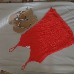 2-PIECE "Old Navy" top & flip-flops